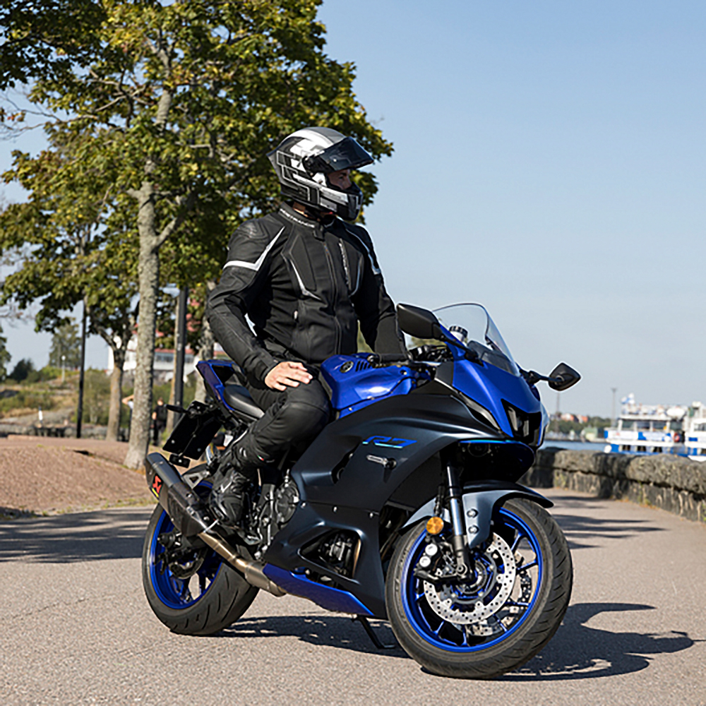 Lindstrands Nahkatakki Sanden Musta 48 - Image 4