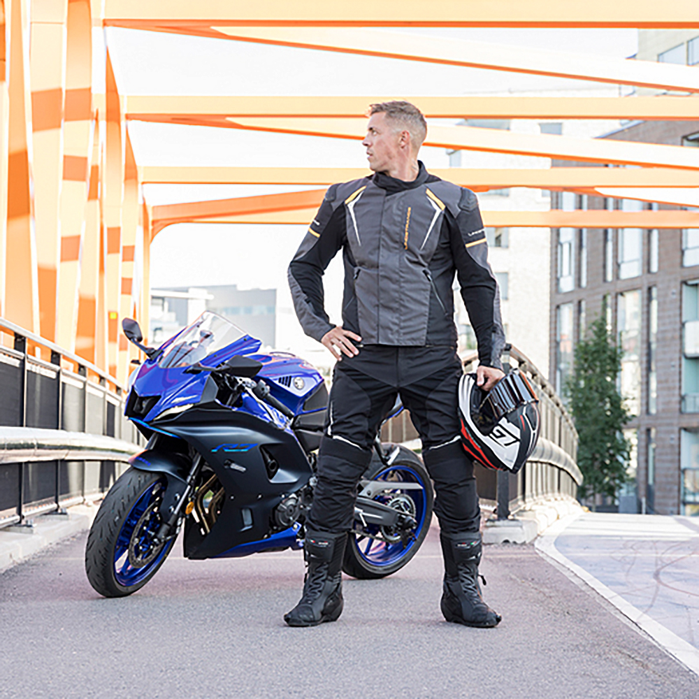 Lindstrands Tekstiilitakki Sandvik Musta/oranssi 56 - Image 3