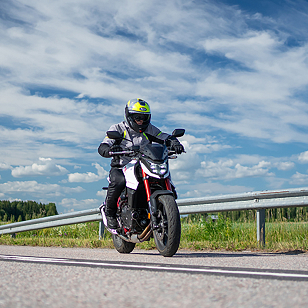 Lindstrands tekstiilitakki Backafall Harmaa/musta 50 - Image 3